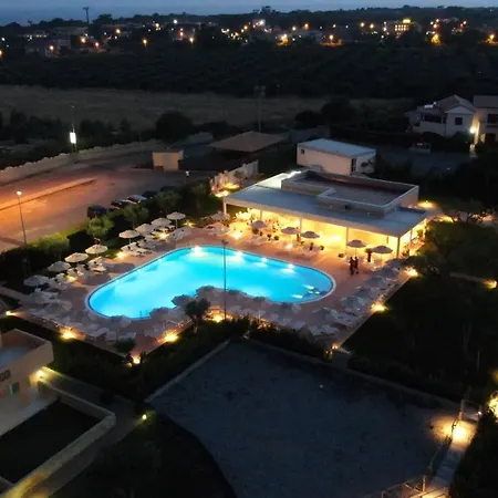 Poseidon Swim & Restaurant Aparthotel Santa Domenica (Crotone)