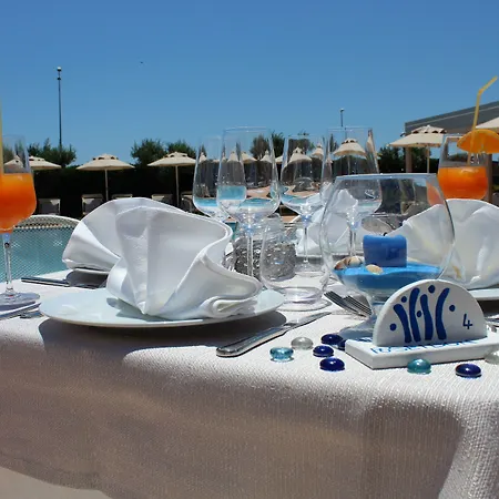 Aparthotel Poseidon Swim & Restaurant