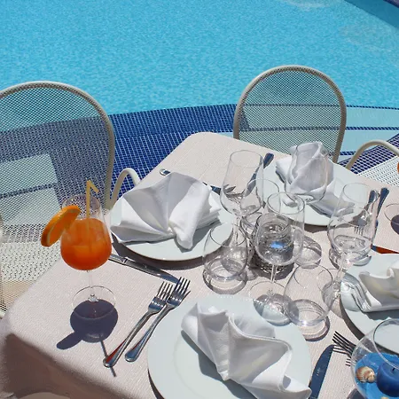 Aparthotel Poseidon Swim & Restaurant