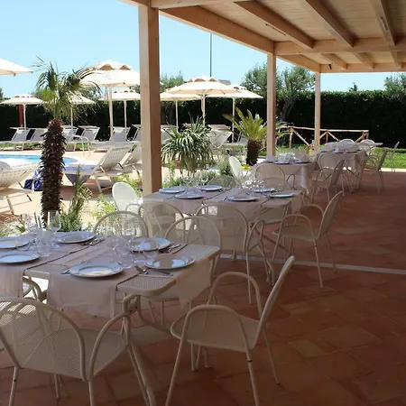 Aparthotel Poseidon Swim & Restaurant *